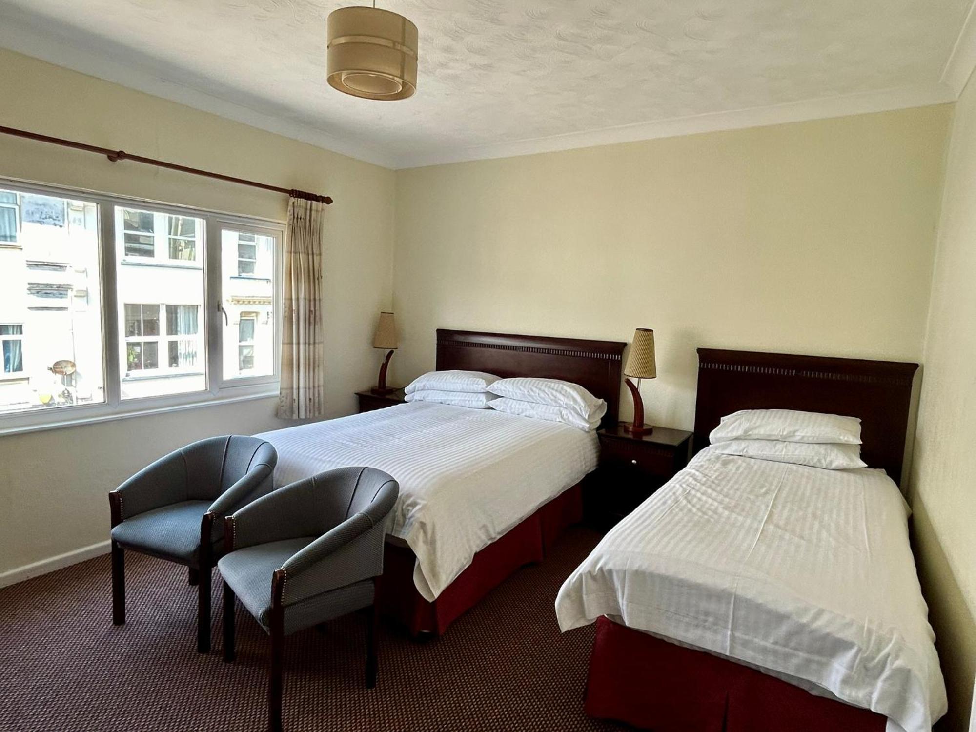 Hotel Bay View - Seafront, - Free Car Ferry For Bookings Of 3 Or Nights, Subject To Availability
